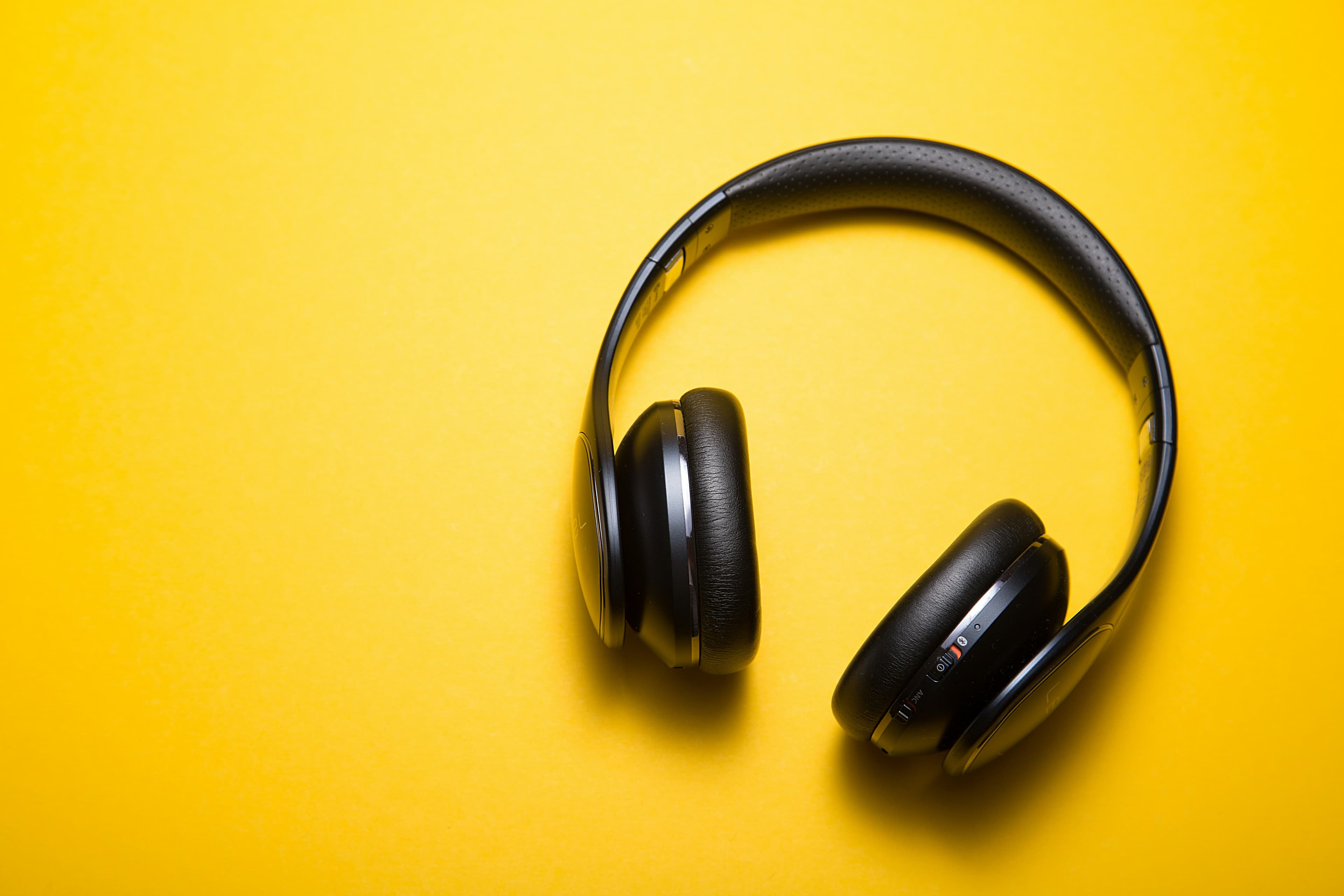 Wireless Headphones 1